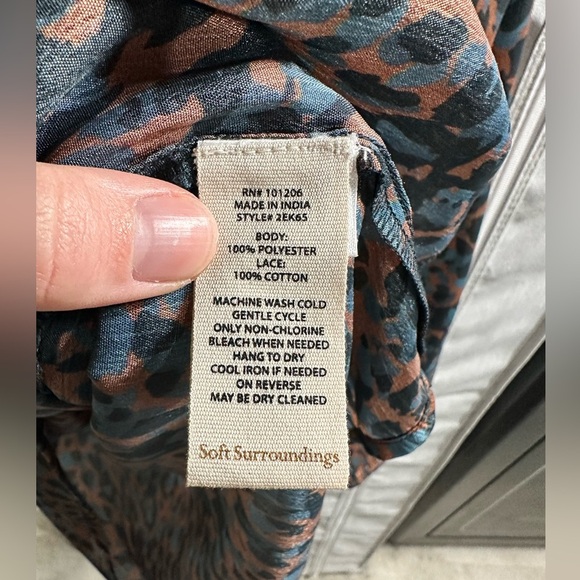 Soft Surroundings Gianna Copper Teal Black Cheetah Print Top Blouse Size L - Picture 6 of 7